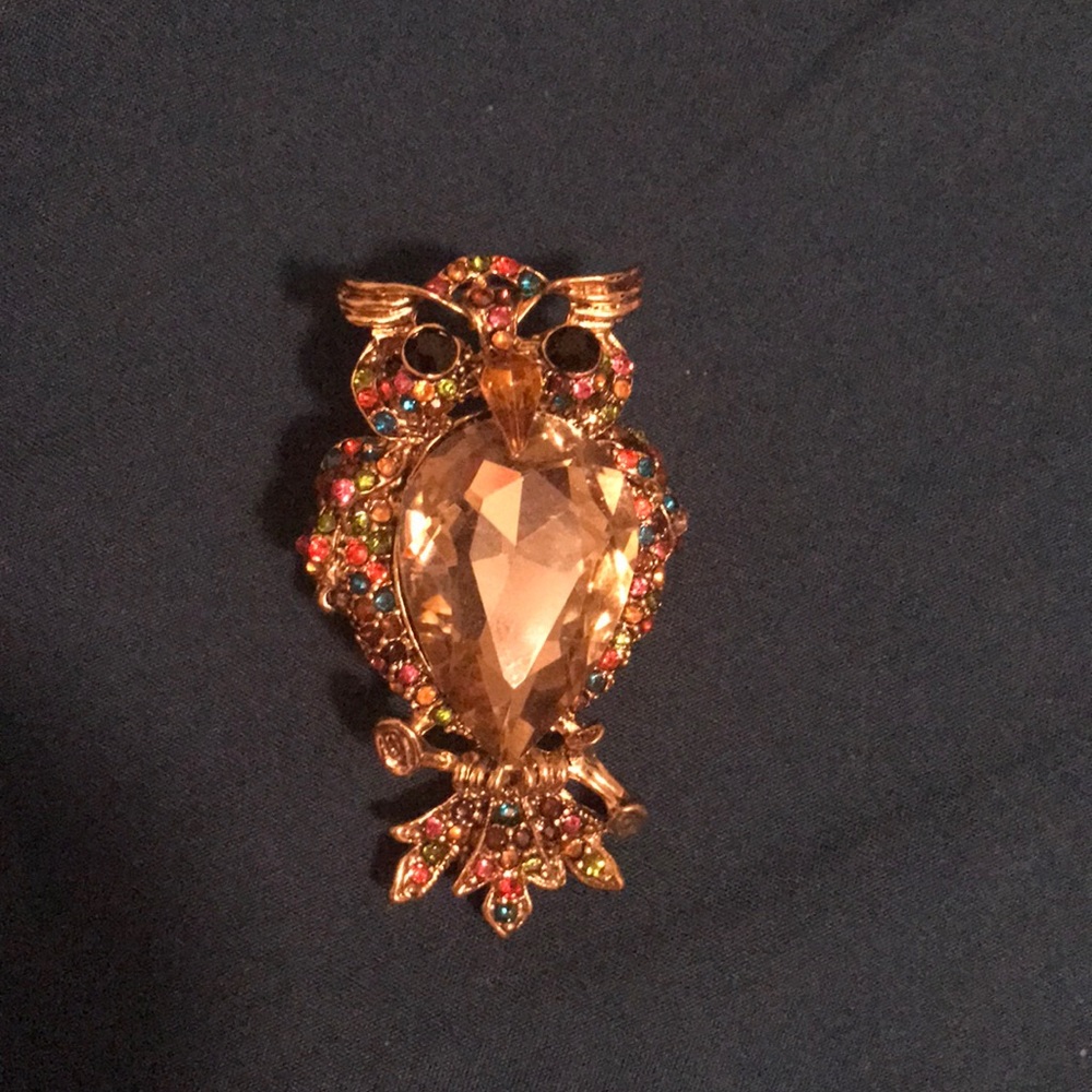 Costume jewelry Owl ring